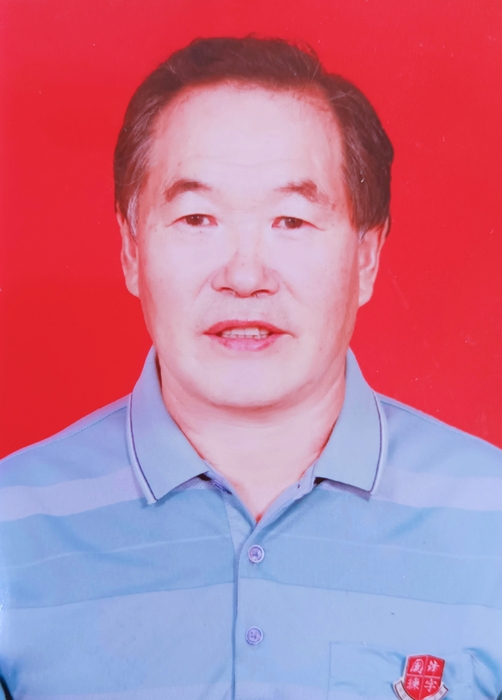 张国存：中国硬笔书法高级讲师